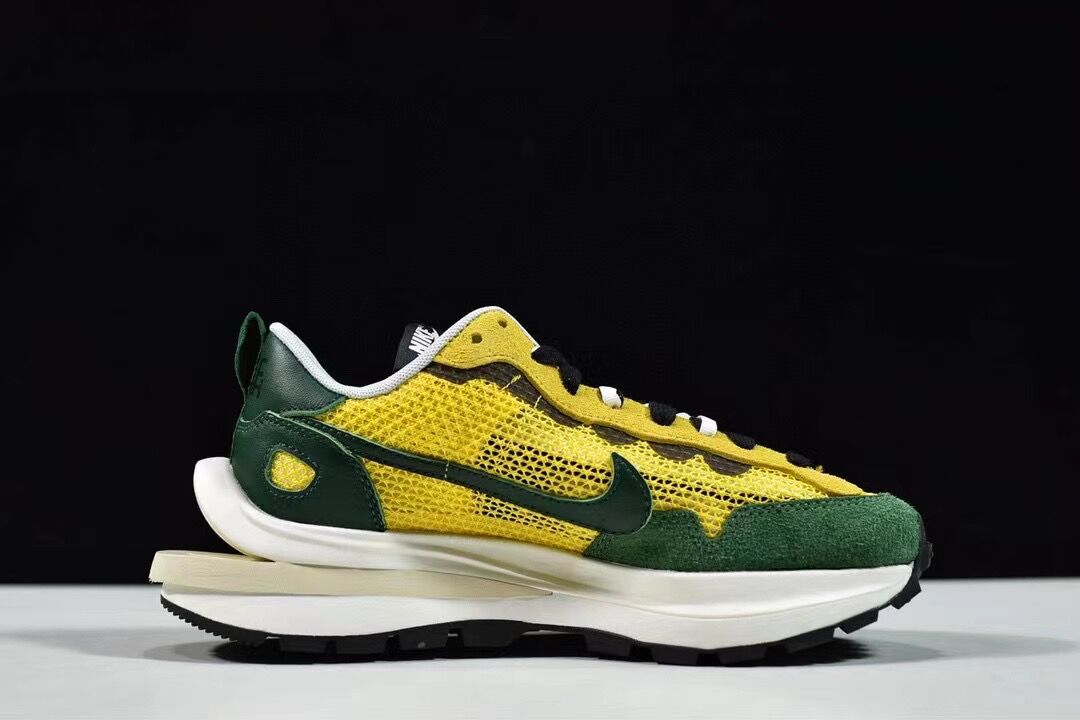 Sacai Nike VaporWaffle Tour Yellow Stadium Green CV1363-700